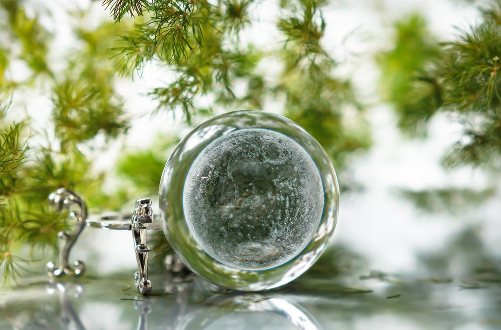 H&D HYALINE & DORA 60mm Tree of Life Crystal Ball with Stand Decorative Paperweight 3D Laser Engraved Glass Plant Life Tree Sphere Novelty Home Decor